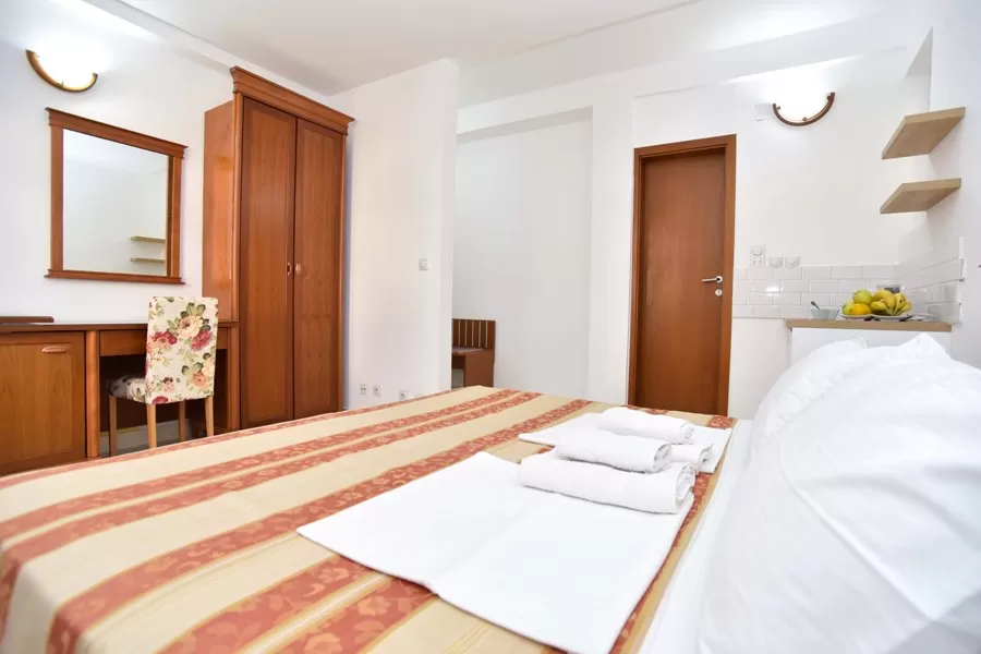 Rooms Ivanka_APP_03.jpg